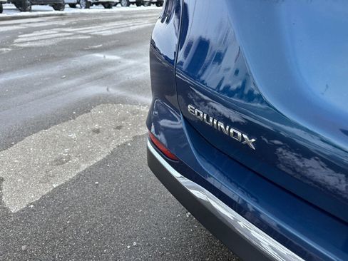 Used 2020 Chevrolet Equinox LT w/ Driver Convenience Package image 5