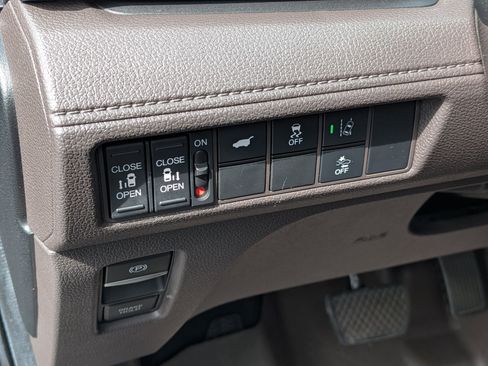 Used 2019 Honda Odyssey EX-L image 15