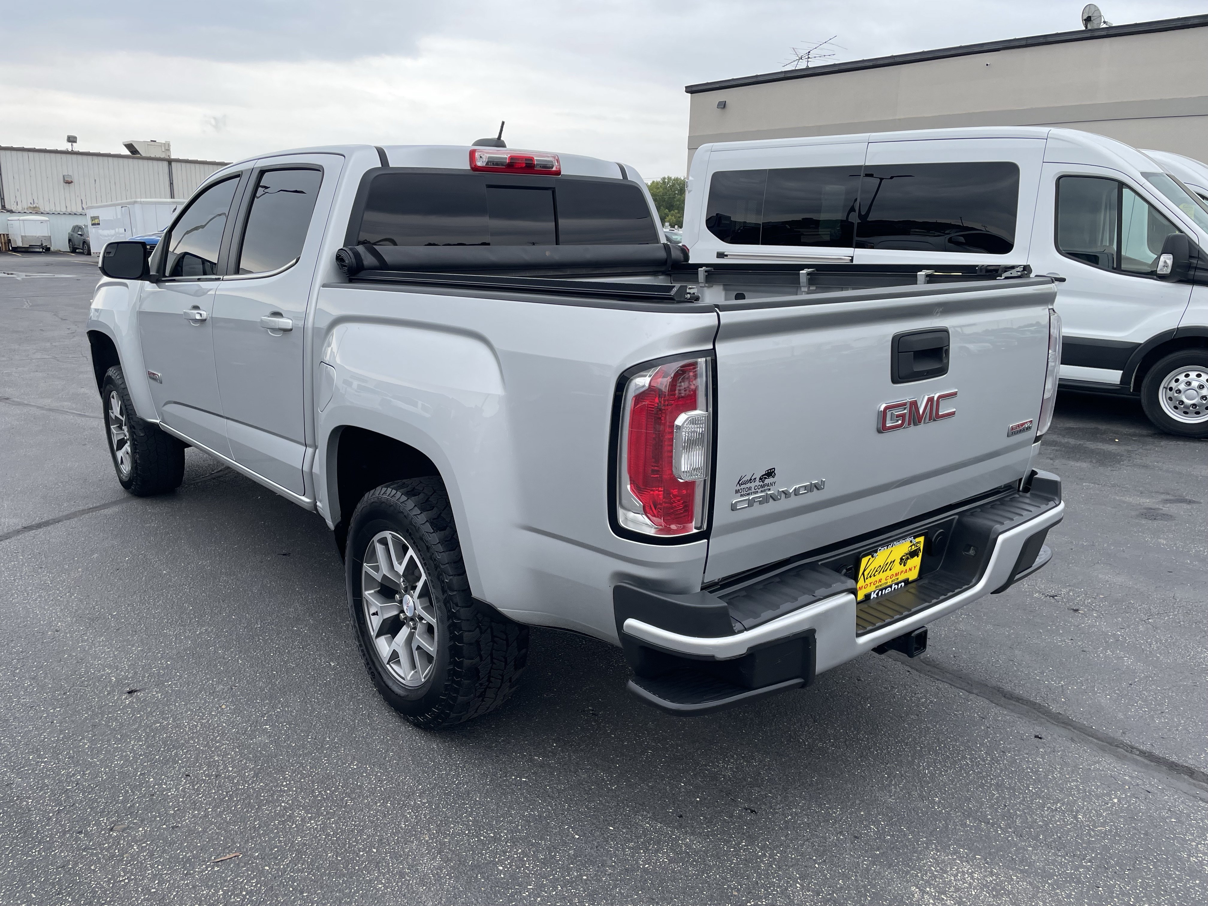 Used 2017 GMC Canyon SLE w/ All Terrain Package AWD/4WD image 6