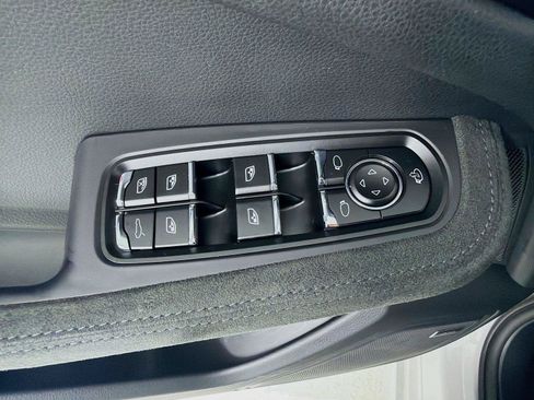 Certified 2023 Porsche Macan GTS AWD/4WD image 8