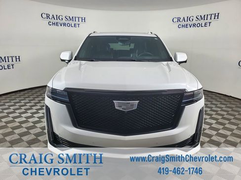 Used 2022 Cadillac Escalade Sport Platinum w/ Heavy-Duty Trailer Package AWD/4WD image 8