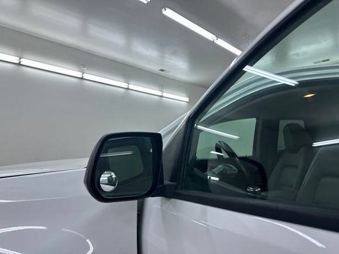 Used 2017 Chevrolet Colorado W/T RWD image 19
