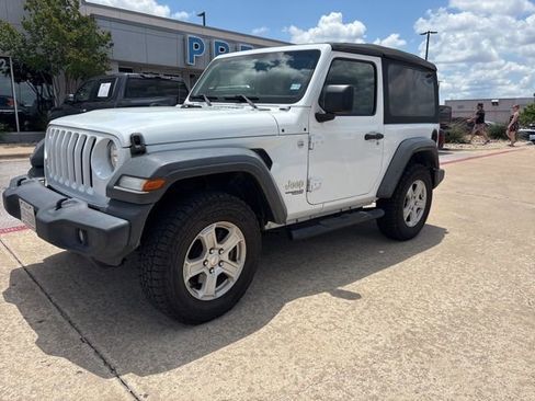 Used 2018 Jeep Wrangler Sport AWD/4WD image 2