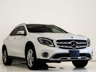Used 2020 Mercedes-Benz GLA 250 4MATIC w/ Premium Package