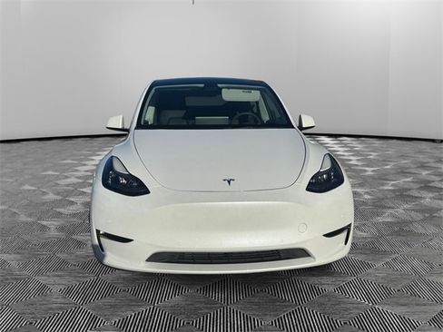 Used 2022 Tesla Model Y Performance image 2