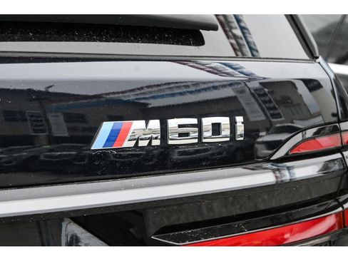 Used 2025 BMW X7 M60i AWD/4WD image 11