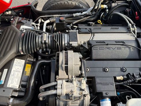 Used 1996 Chevrolet Corvette Convertible RWD image 33