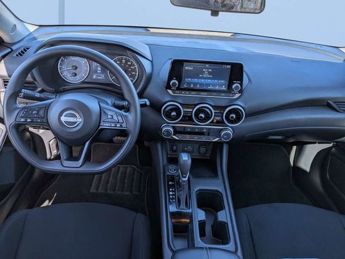 Used 2024 Nissan Sentra S image 13