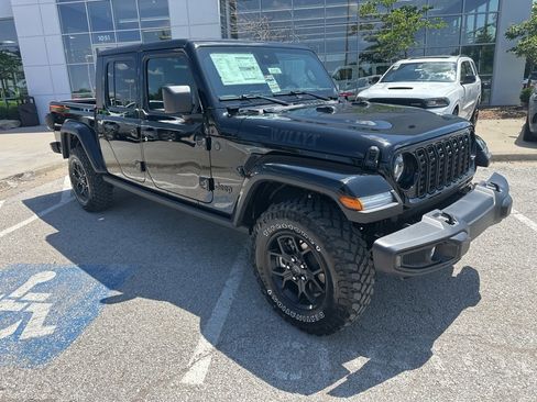 New 2025 Jeep Gladiator Willys image 6
