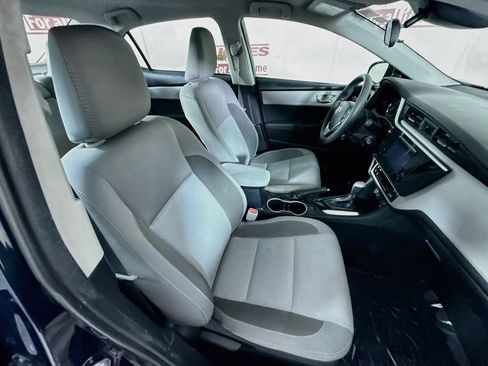 Certified 2019 Toyota Corolla LE FWD image 29