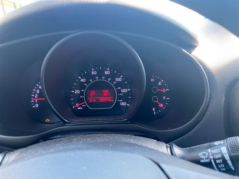 Used 2019 Kia Soul FWD image 15
