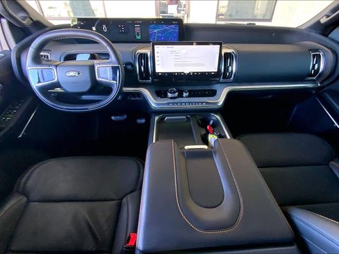 Used 2025 Ford Expedition Tremor image 16