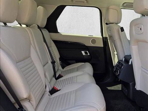 Used 2025 Land Rover Discovery S AWD/4WD image 20