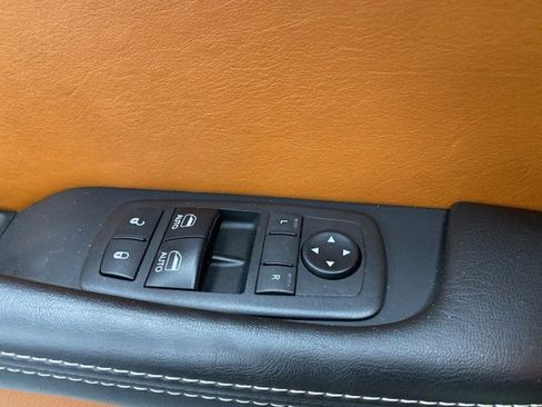 Used 2018 Dodge Challenger SRT Hellcat image 28