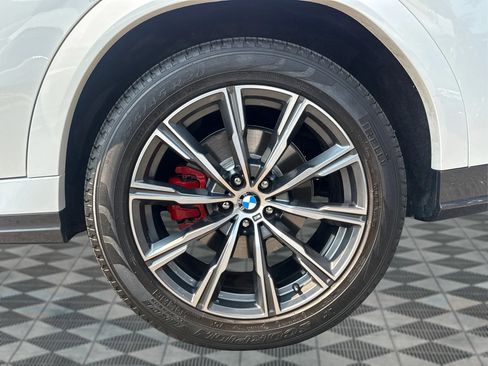 Used 2022 BMW X6 xDrive40i AWD/4WD image 22