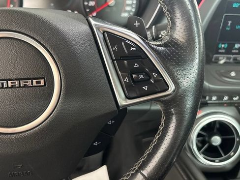 Used 2018 Chevrolet Camaro SS RWD image 13