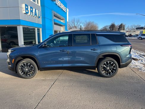 New 2026 Chevrolet Traverse LT w/ Sun and Wheel Package image 1