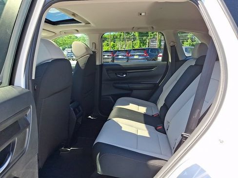 Used 2023 Honda CR-V EX image 8