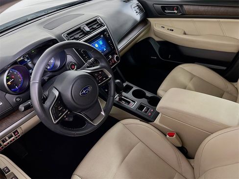 Used 2018 Subaru Outback 3.6R Limited image 9