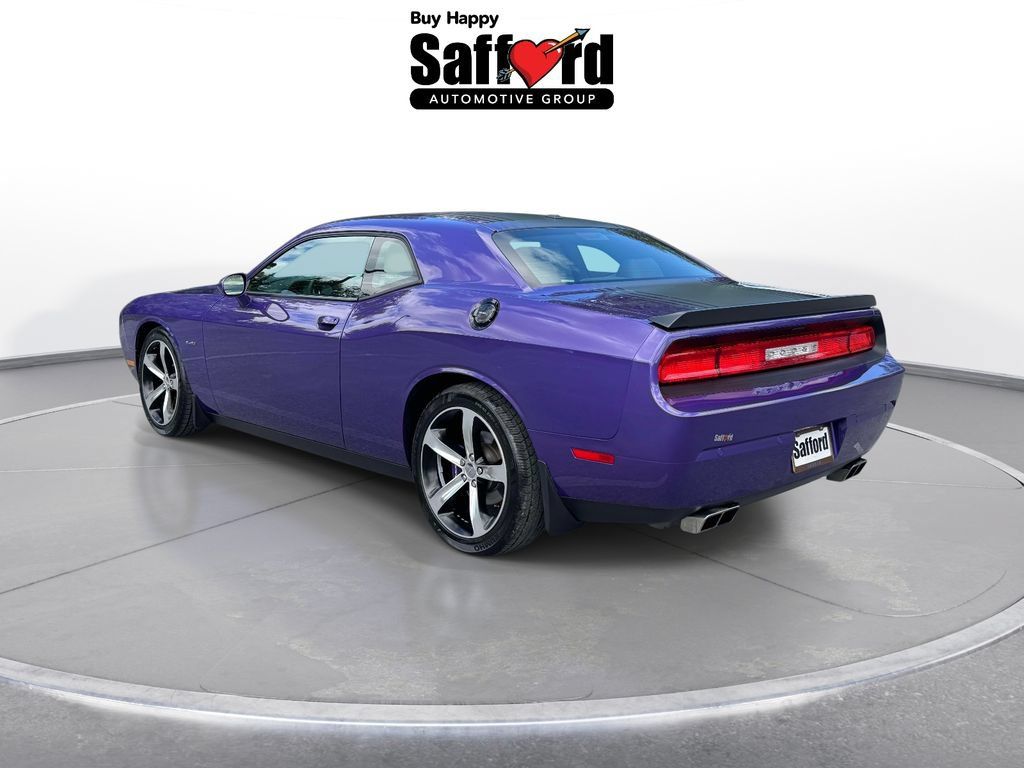 Used 2014 Dodge Challenger R/T RWD image 5