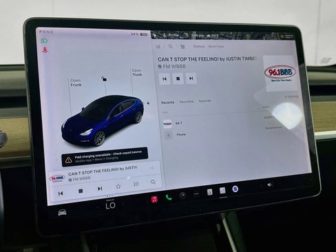 Used 2020 Tesla Model 3 Standard Range RWD image 19