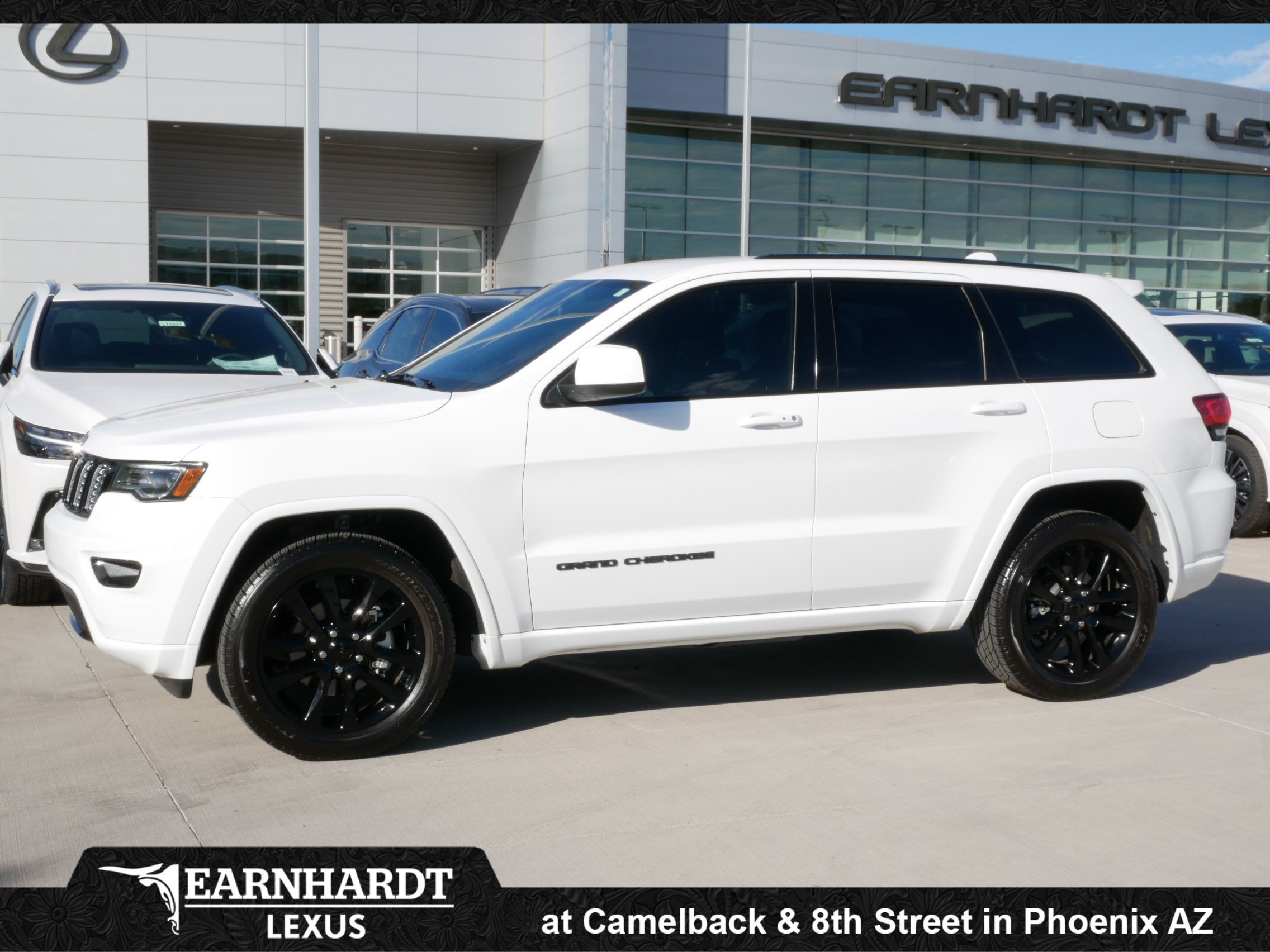 Used 2020 Jeep Grand Cherokee Altitude AWD/4WD image 1
