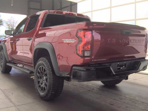 Used 2025 Chevrolet Colorado Trail Boss AWD/4WD image 5