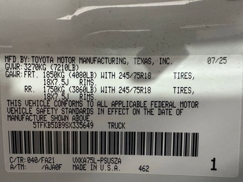 Used 2025 Toyota Tundra SR w/ SR Tow Package AWD/4WD image 11