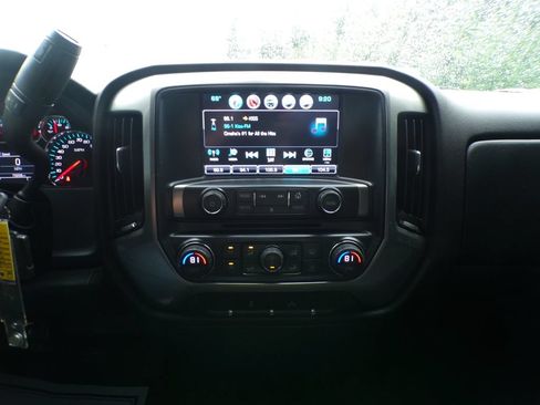 Used 2018 Chevrolet Silverado 1500 LT w/ LT Eassist Package AWD/4WD image 25