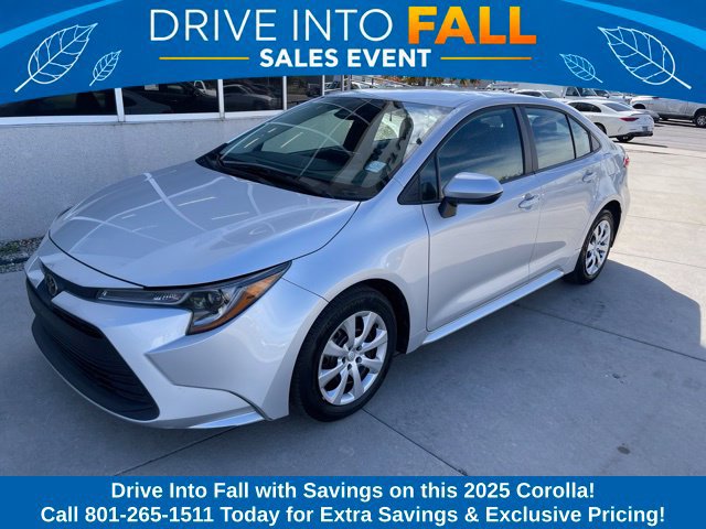Used 2025 Toyota Corolla LE FWD image 1