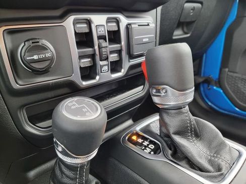 New 2026 Jeep Gladiator Sport AWD/4WD image 29