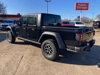 New 2026 Jeep Gladiator Rubicon w/ Safety Group AWD/4WD video 3