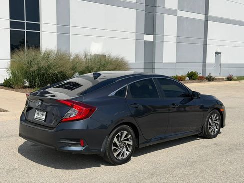 Used 2017 Honda Civic EX image 5