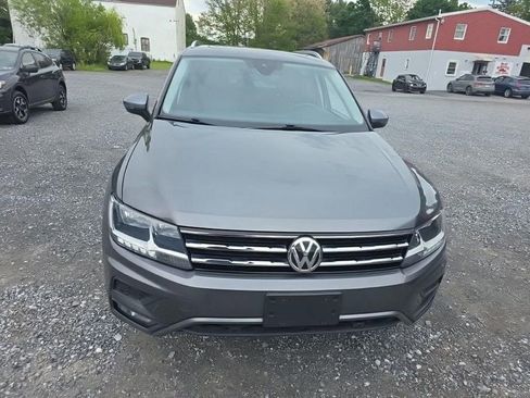 Used 2020 Volkswagen Tiguan SEL AWD/4WD image 2