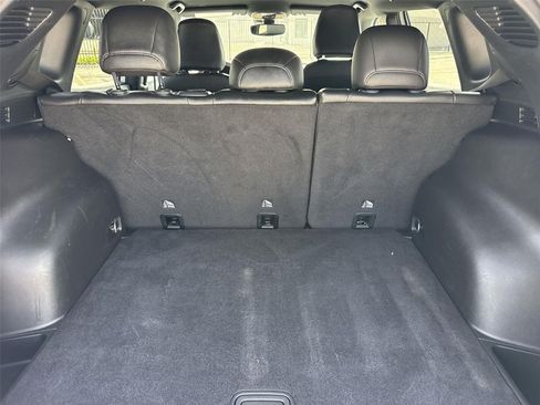 Used 2025 Jeep Compass Trailhawk w/ Trailer Tow Group AWD/4WD image 23