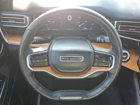 Used 2024 Jeep Grand Wagoneer L Series III image 21
