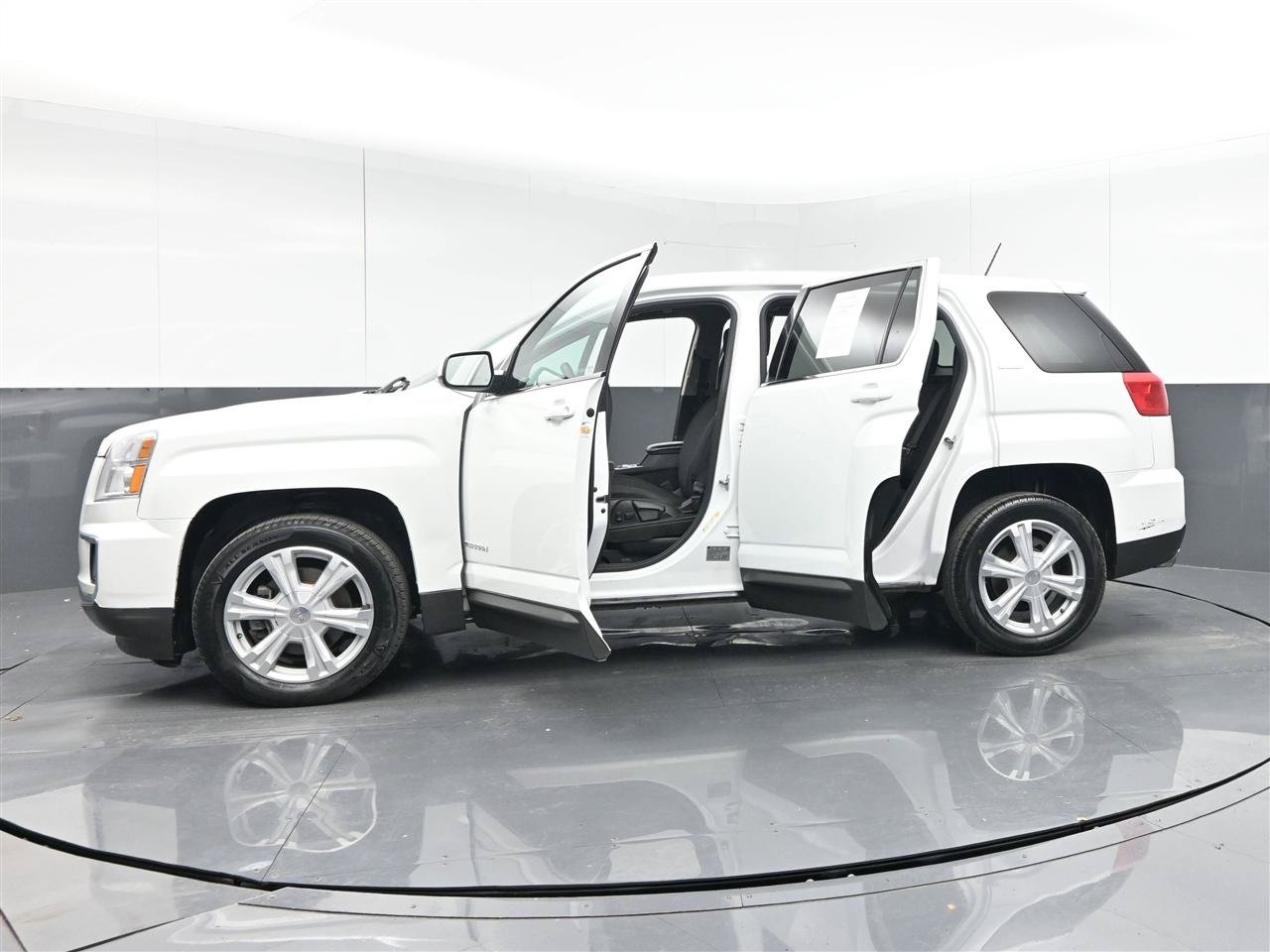 Used 2017 GMC Terrain SLE FWD image 40