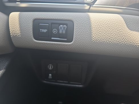 Used 2018 Honda Accord EX-L image 24