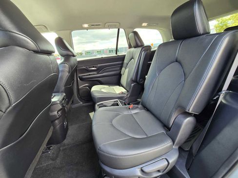 Used 2024 Toyota Grand Highlander FWD image 21