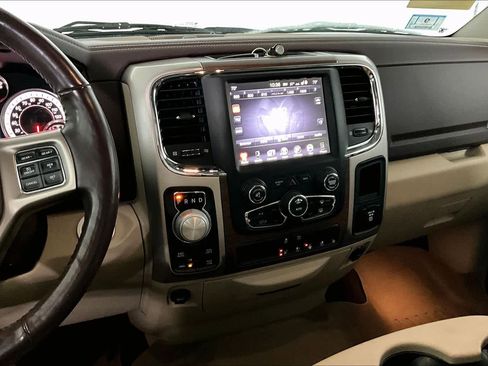 Used 2017 RAM 1500 Laramie w/ Convenience Group image 6