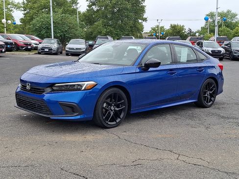 Used 2024 Honda Civic Sport image 3