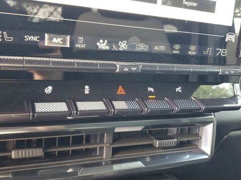 New 2026 GMC Hummer EV SUV image 24