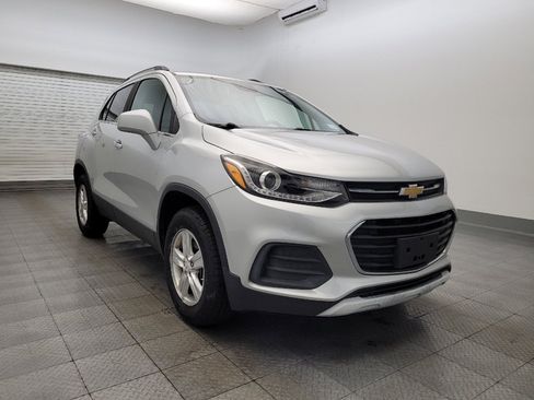 Used 2017 Chevrolet Trax LT w/ LT Convenience Package image 13