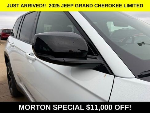 New 2025 Jeep Grand Cherokee Limited w/ Black Appearance Package image 7