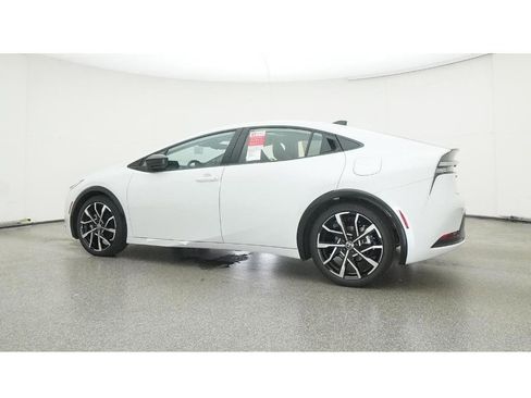 New 2026 Toyota Prius Plug-In Hybrid image 20