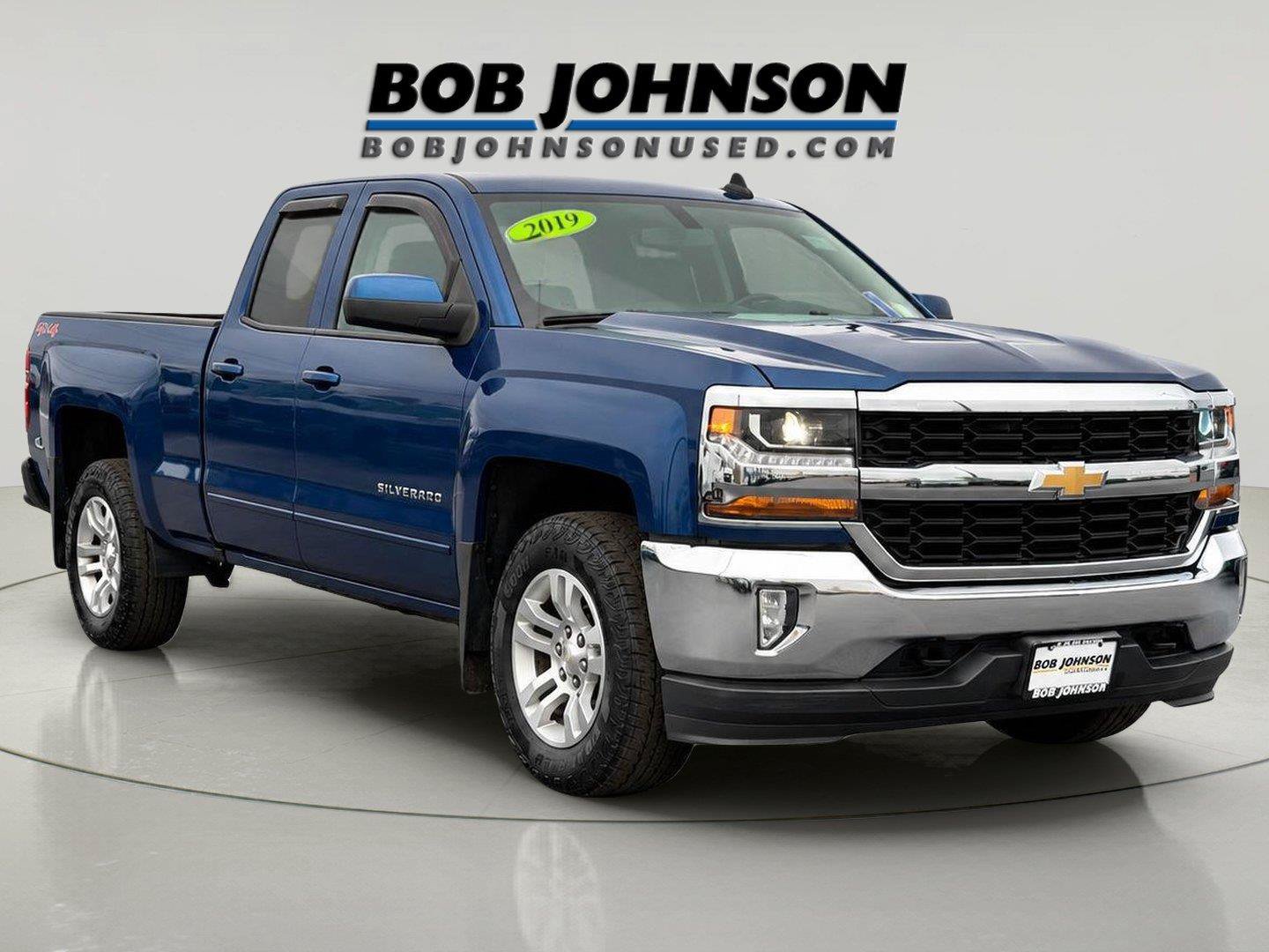 Used 2019 Chevrolet Silverado 1500 LT w/ All Star Edition AWD/4WD image 3