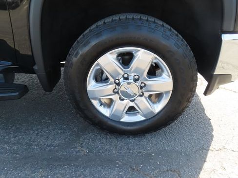 Used 2020 Chevrolet Silverado 3500 LTZ w/ LTZ Premium Package AWD/4WD image 11