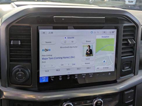 Used 2025 Ford F150 Lariat w/ Equipment Group 501A Mid image 22