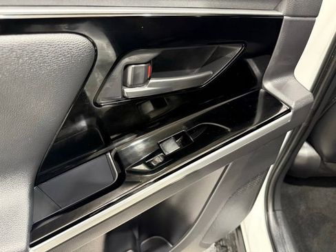 Used 2024 Toyota bZ4X XLE w/ Weather Package image 18