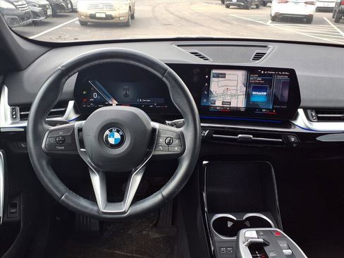 Used 2023 BMW X1 xDrive28i image 5